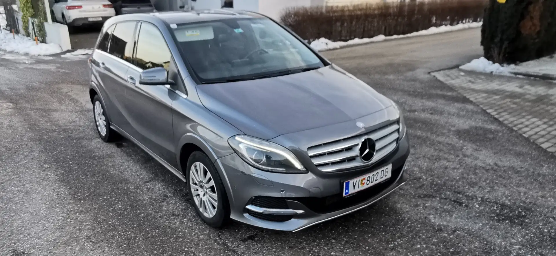 Mercedes-Benz B 200 (Natural Gas Drive) - 1
