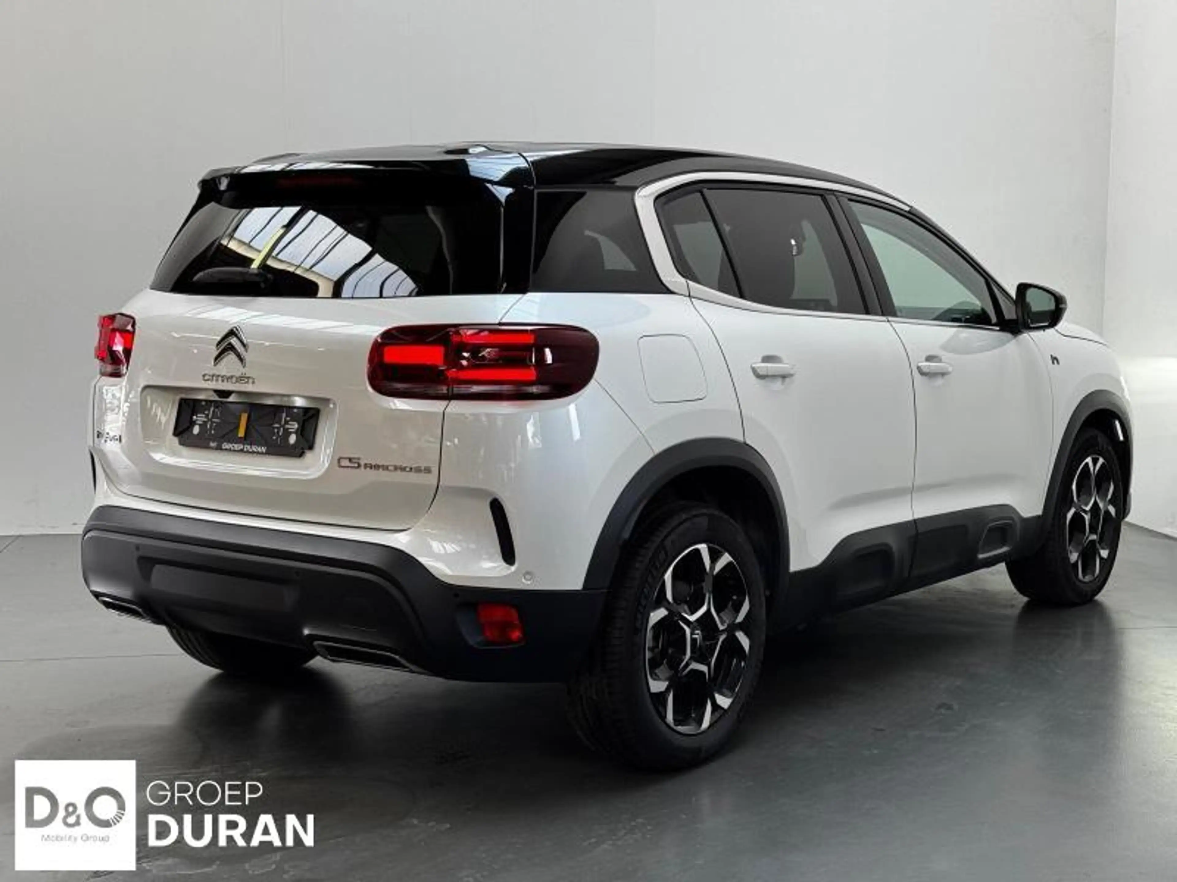 Citroen C5 Aircross Feel 1.6 Plug-In Hybrid — photo 10