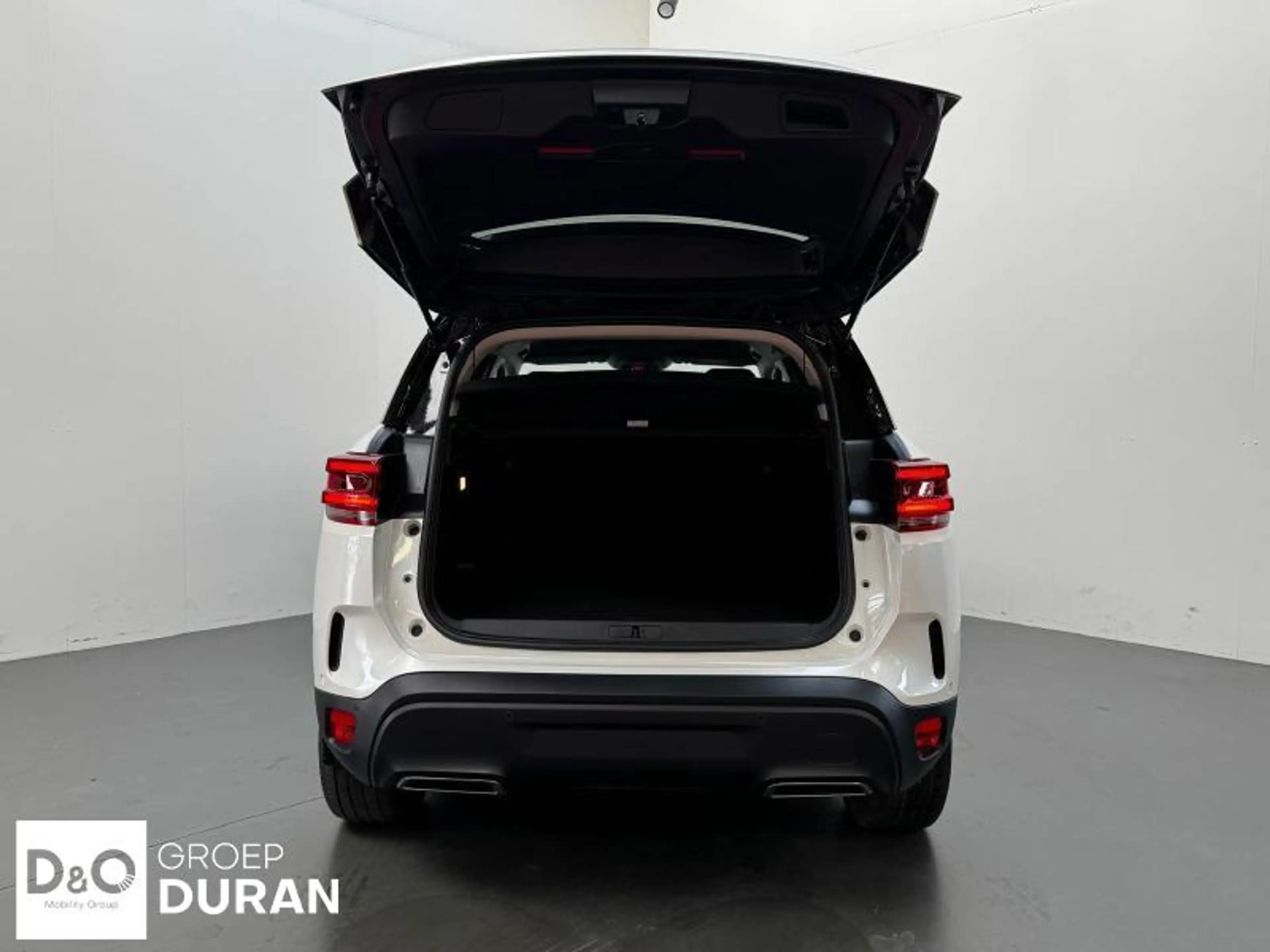 Citroen C5 Aircross Feel 1.6 Plug-In Hybrid — photo 6
