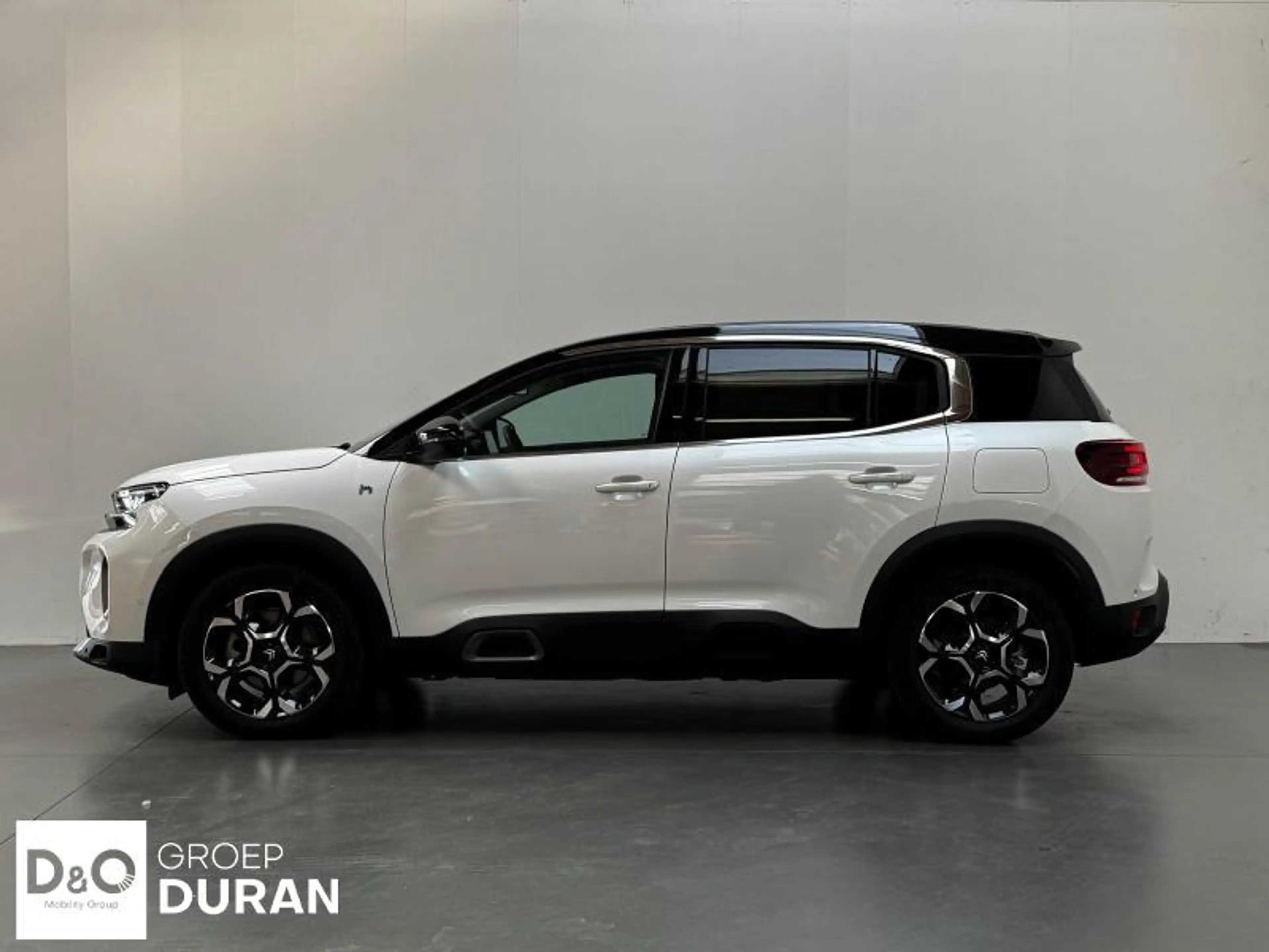 Citroen C5 Aircross Feel 1.6 Plug-In Hybrid — photo 3