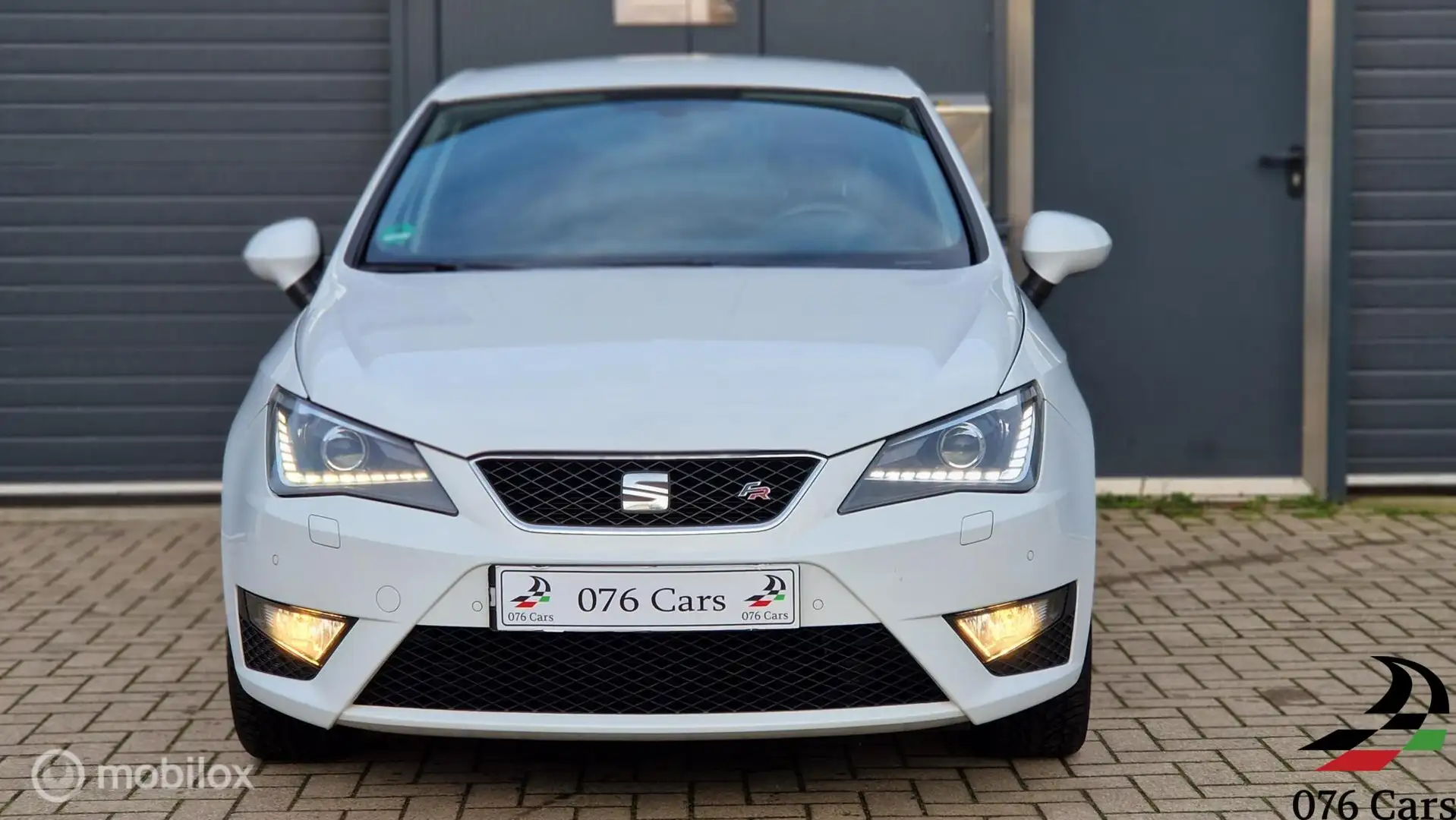 SEAT Ibiza 1.0 TSI FR XENON CARPLAY SEATSOUND 1e EIGENAAR VOL - 2