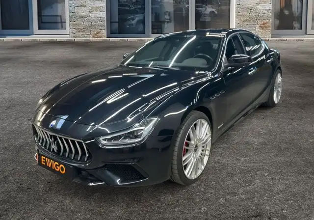 Maserati Ghibli gransport 3.0 v6 bi turbo 350ch bva8 valeur neuf %2B de 90ke hors malus camera 21 pouces carplay