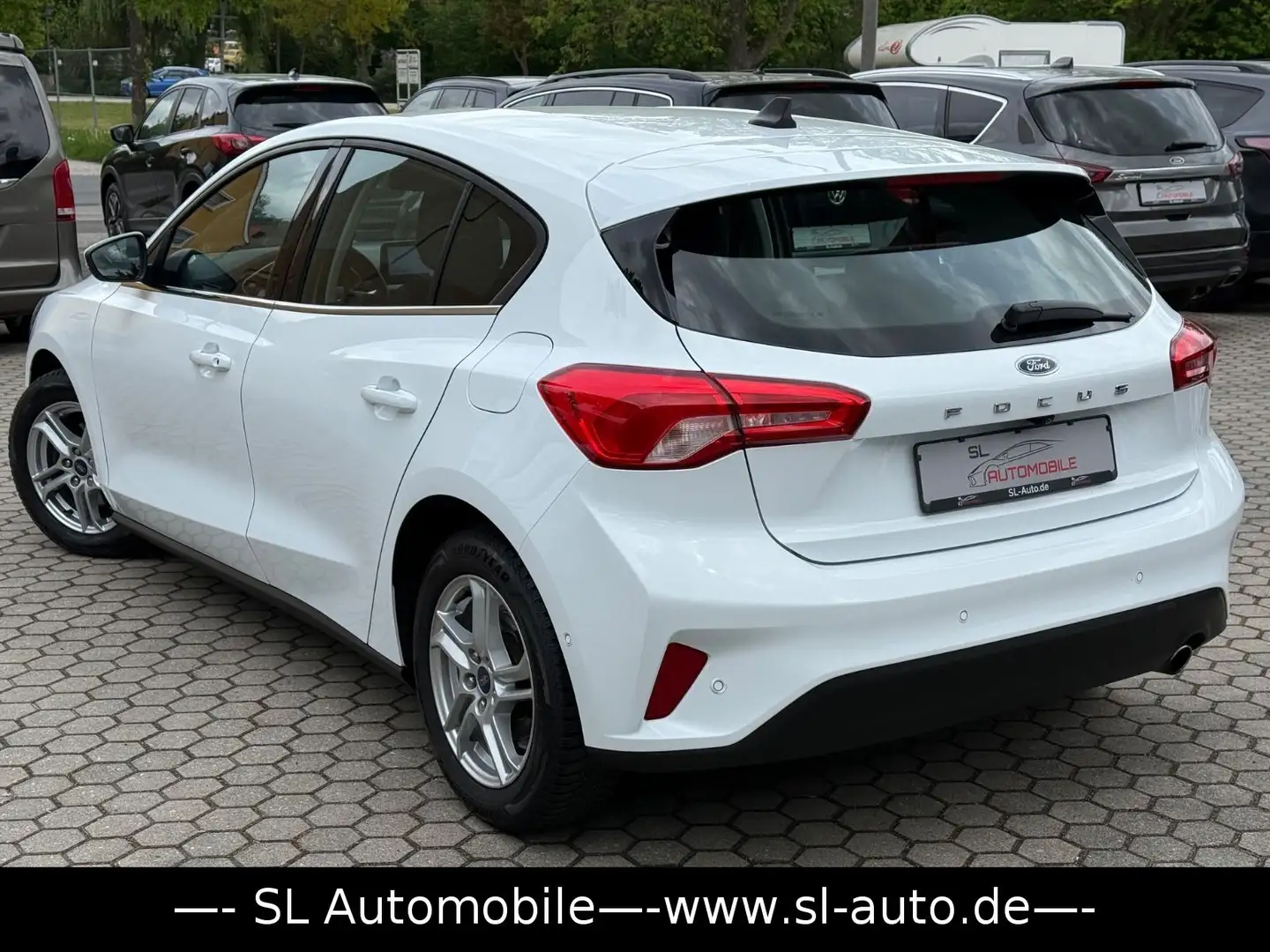 Ford Focus 1.5 EB Lim. Cool & Connect Navi Kam LED Bianco - 2