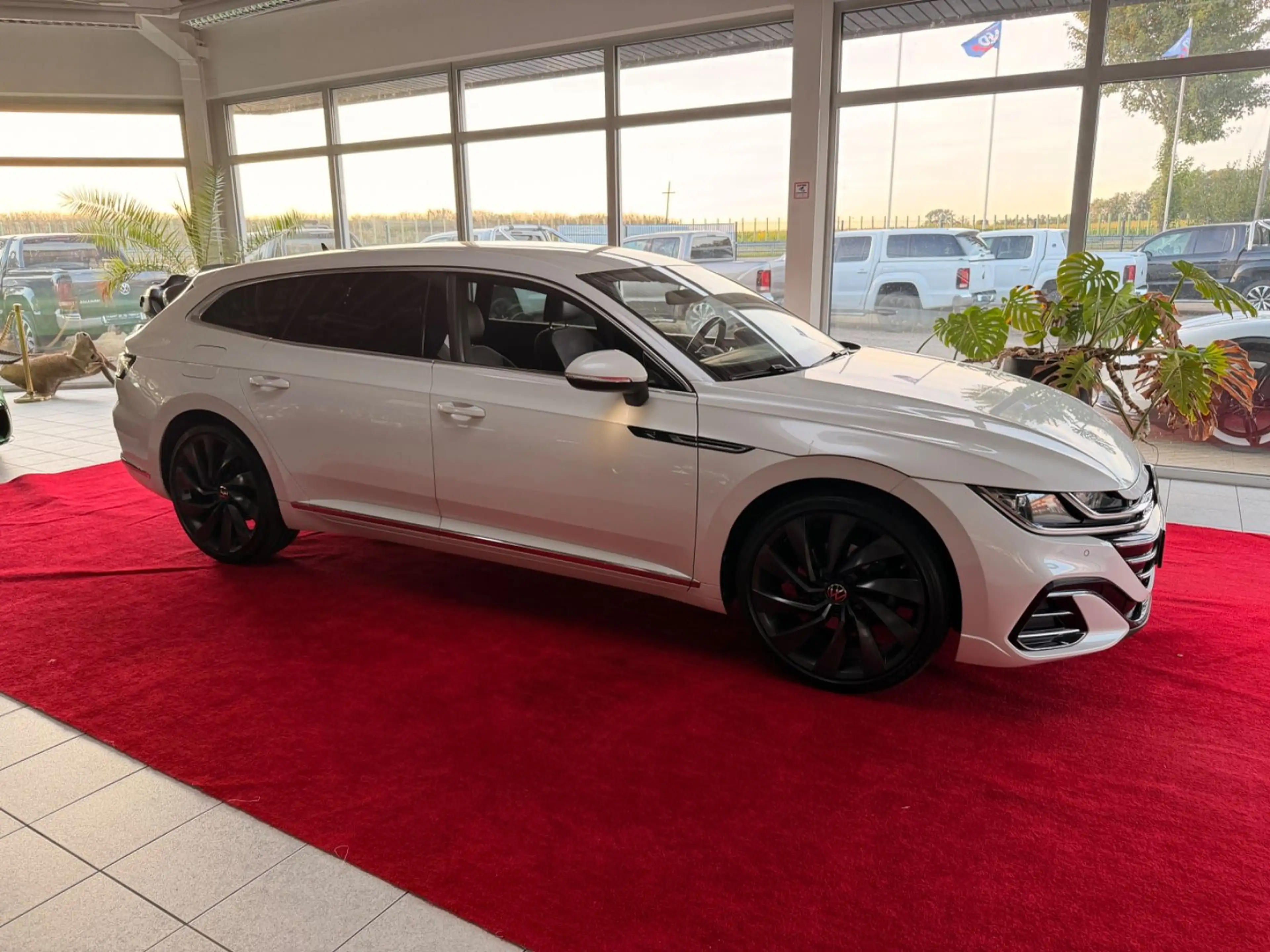Volkswagen Arteon Shooting Brake R-Line Leder AHK — photo 6