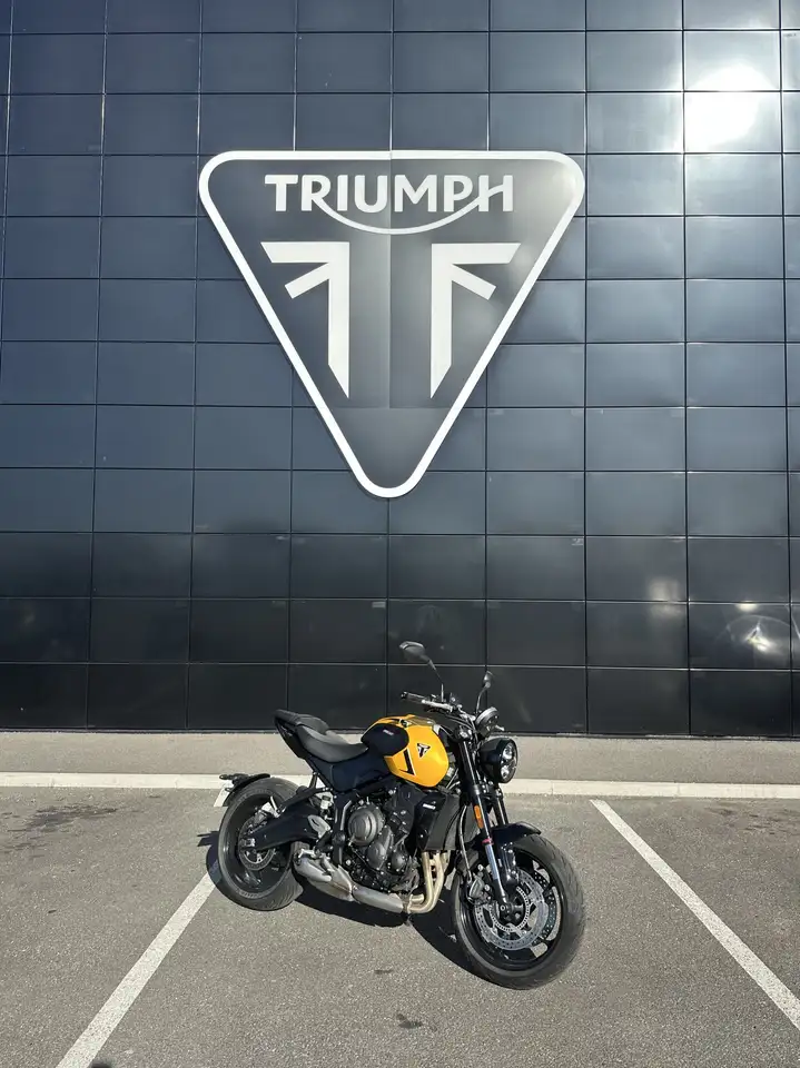 Triumph Trident 660