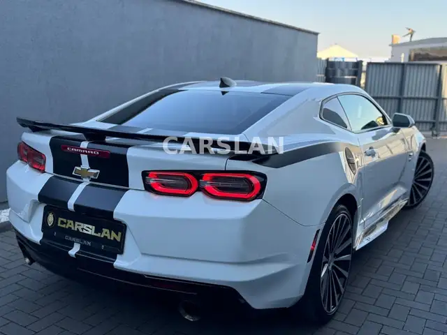Chevrolet Camaro view 6