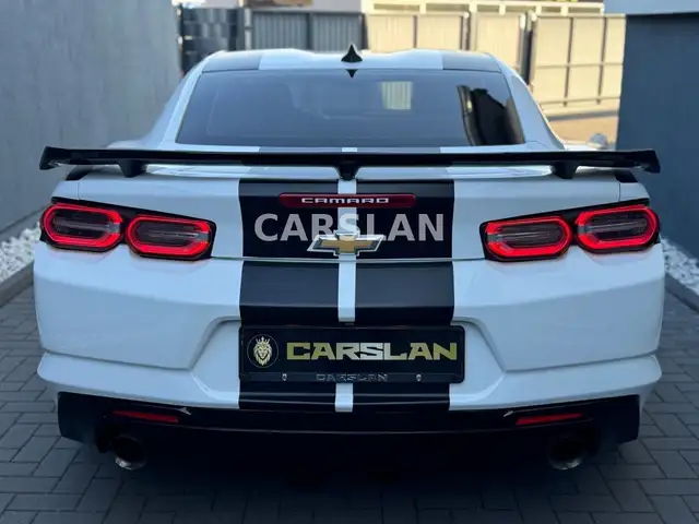 Chevrolet Camaro view 5