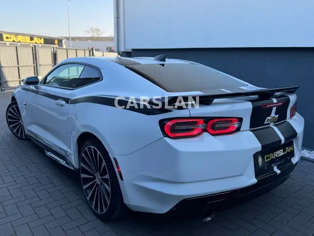 Chevrolet Camaro view 4