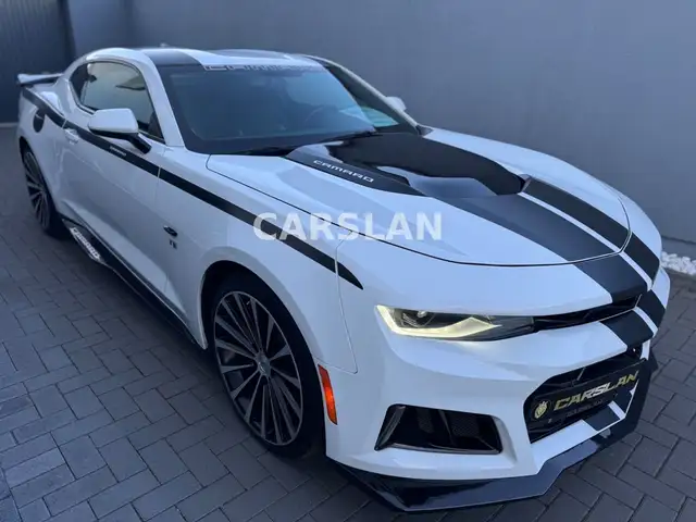 Chevrolet Camaro view 12