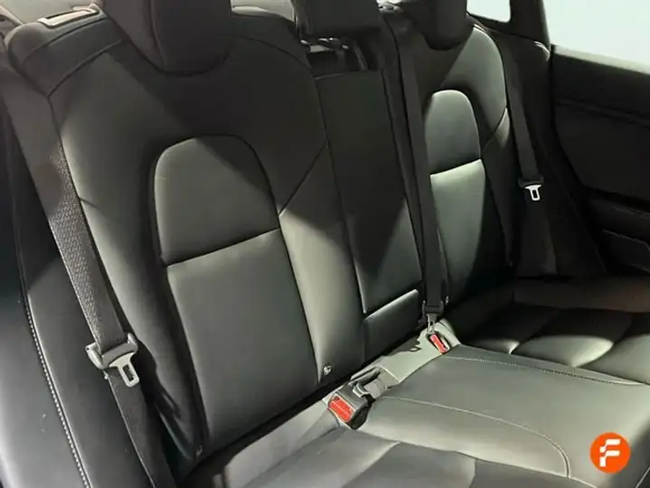 Tesla Model 3 2022, foto 16