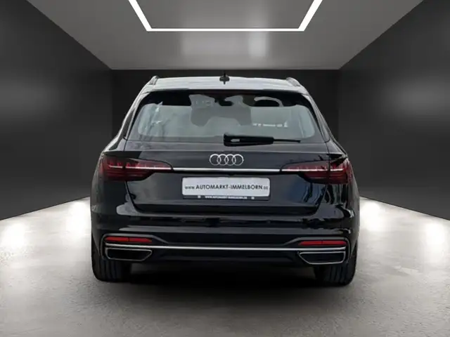 Audi A4 view 10