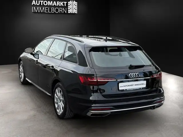 Audi A4 view 5