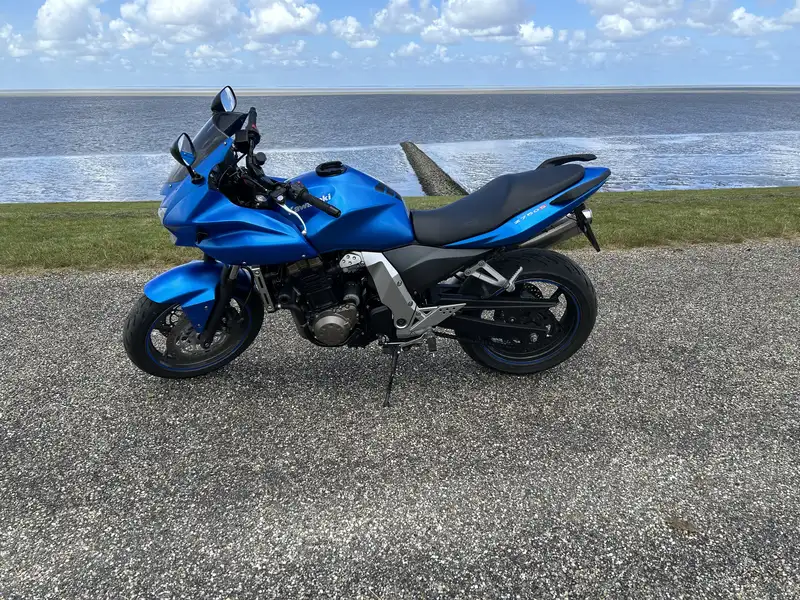 Kawasaki Z750 - foto 7