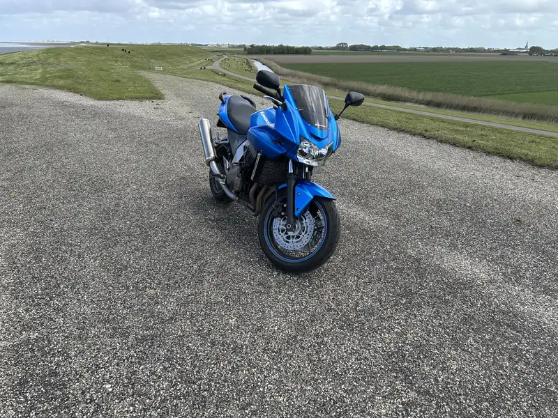Kawasaki Z750 - foto 5