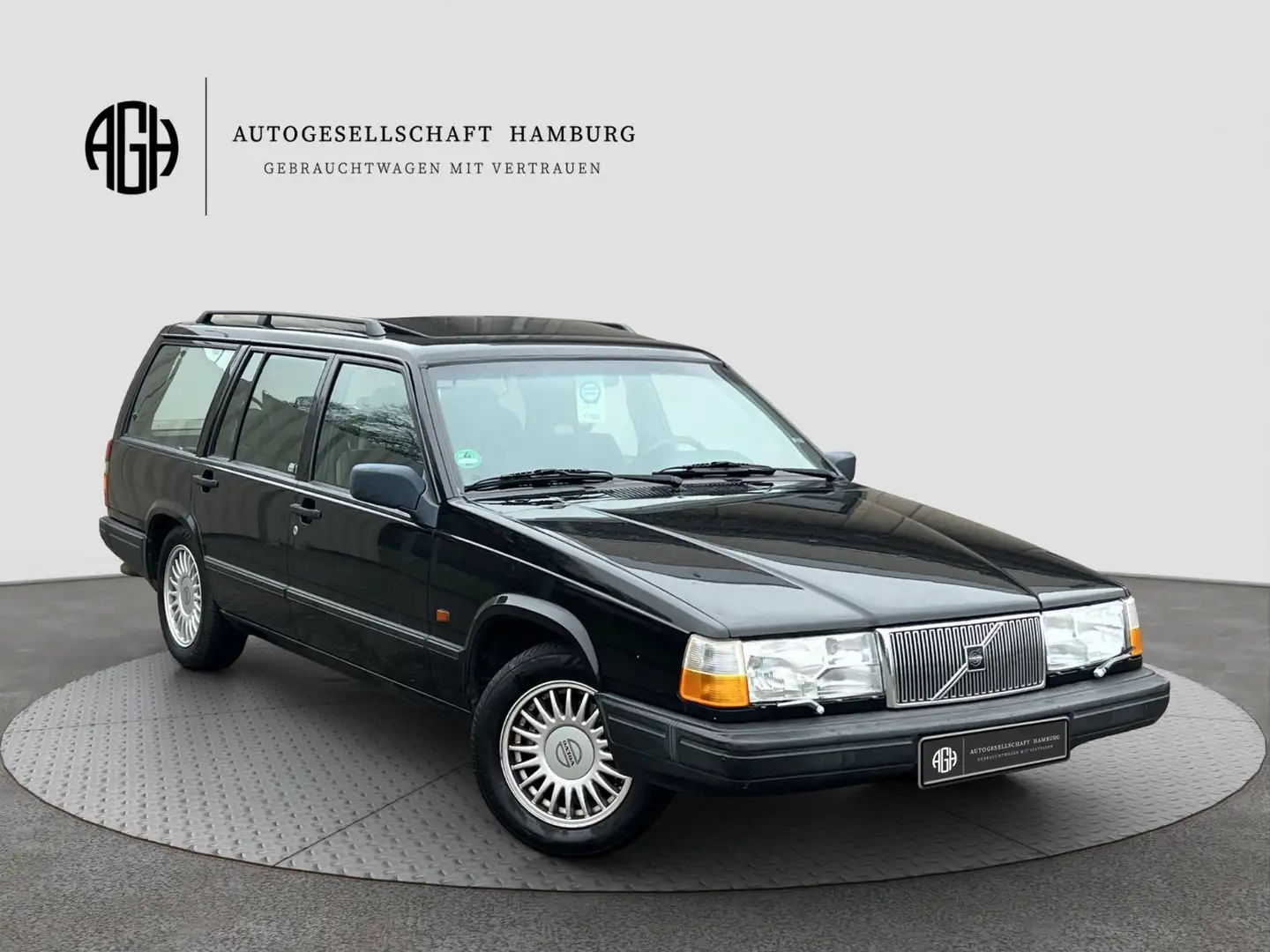 Volvo 940 2.0*Schiebedach*AHK*SitzHzg*1.Hand* Black - 1