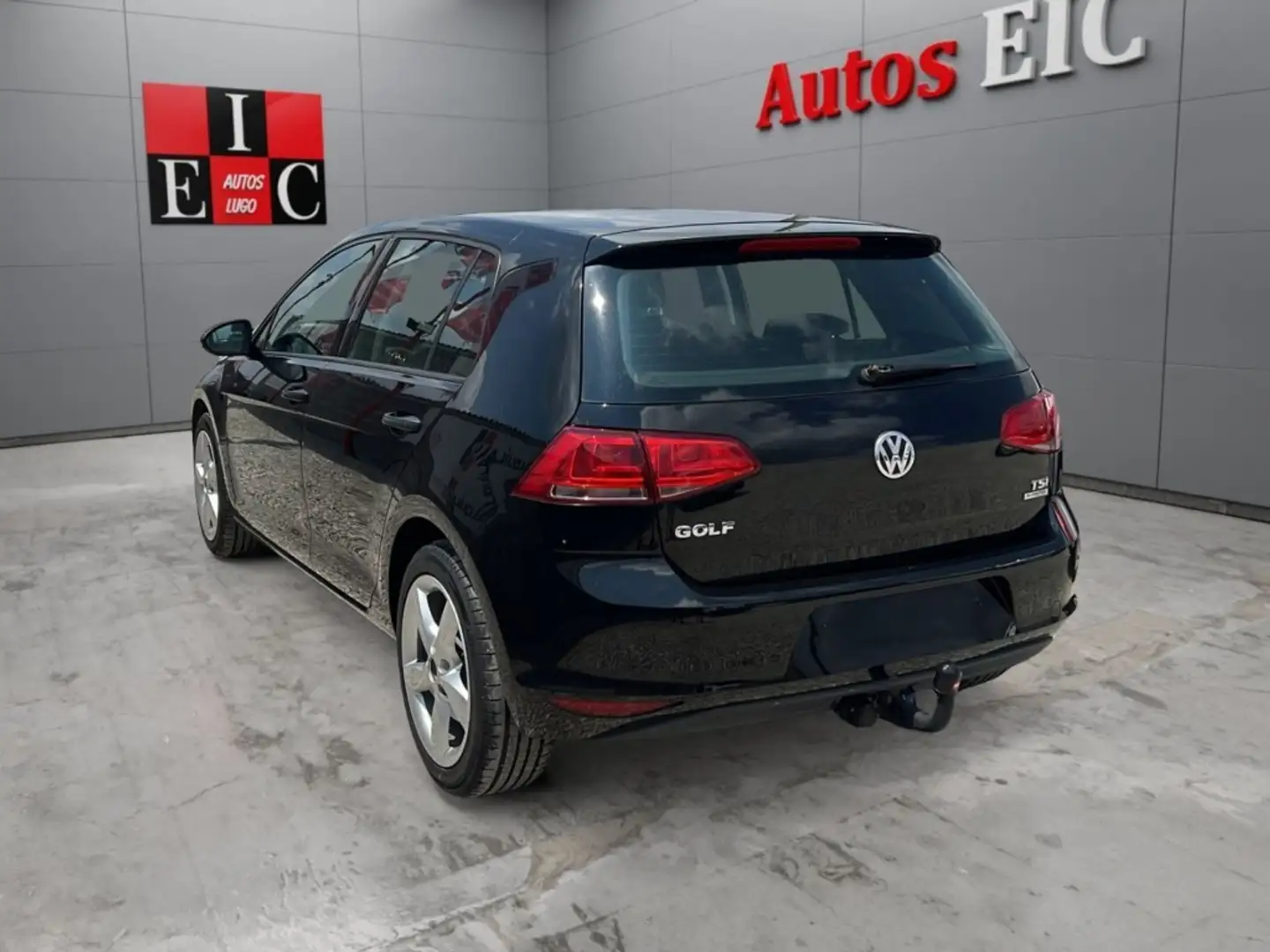 Volkswagen Golf 1.2 TSI BMT Business 110 Negro - 1