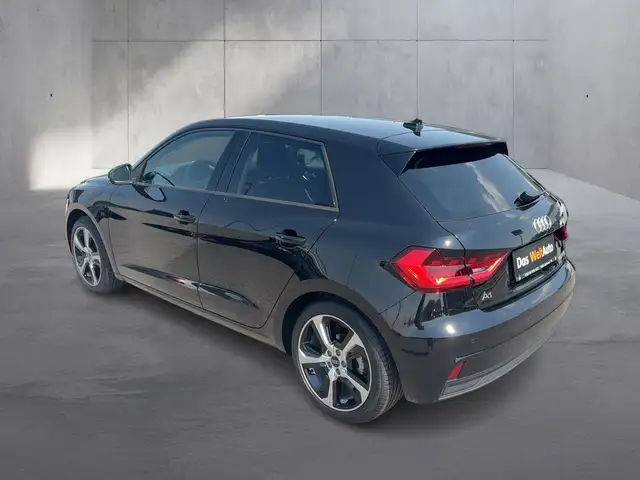 Audi A1 view 3
