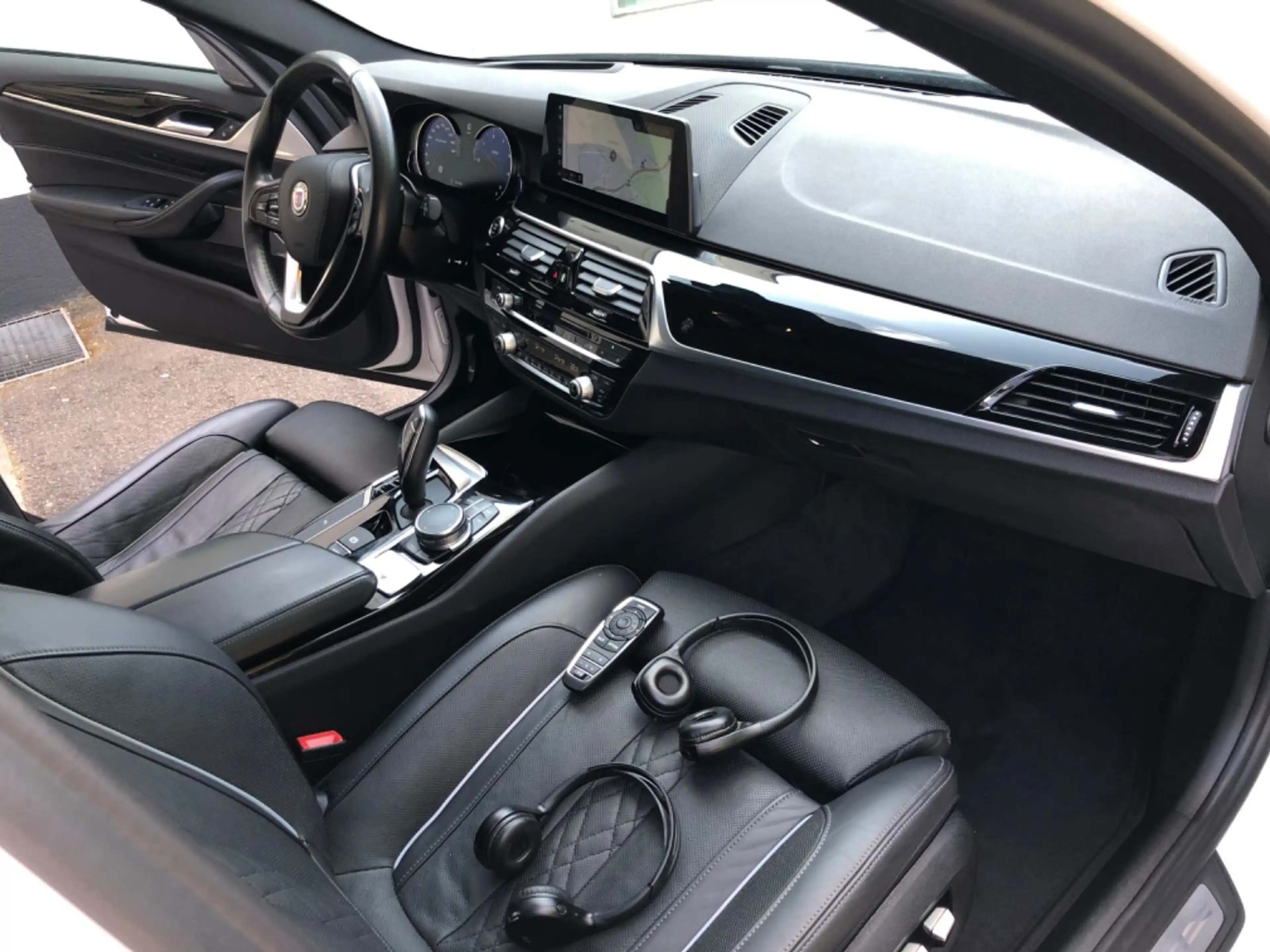 Alpina D5 Alpina D5 S Biturbo Touring Allrad/PANORAMA — photo 3