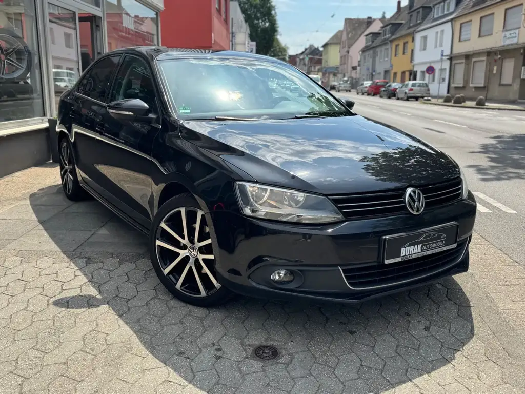 Volkswagen Jetta 2011 из Европы — купить под ключ