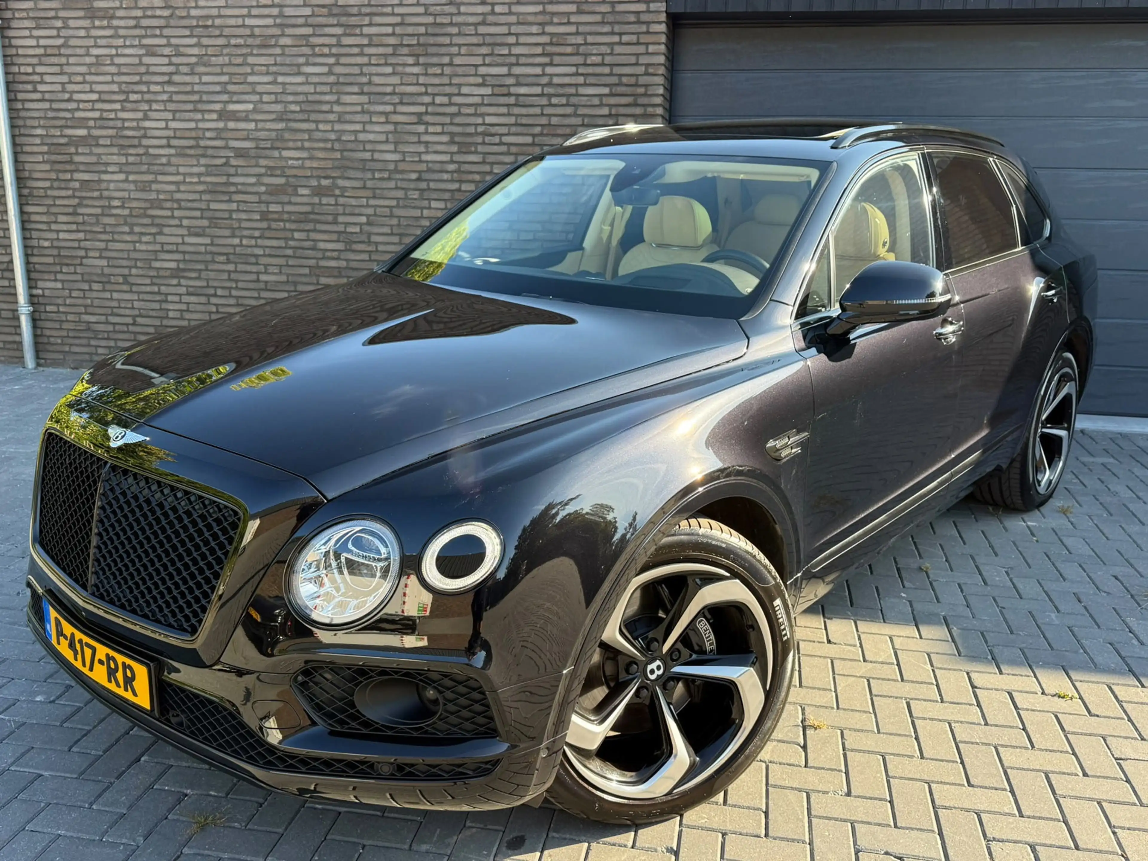 Bentley Bentayga 4.0 V8, Mulliner, NIEUWSTAAT!!, NAIM, 22'', DEALER