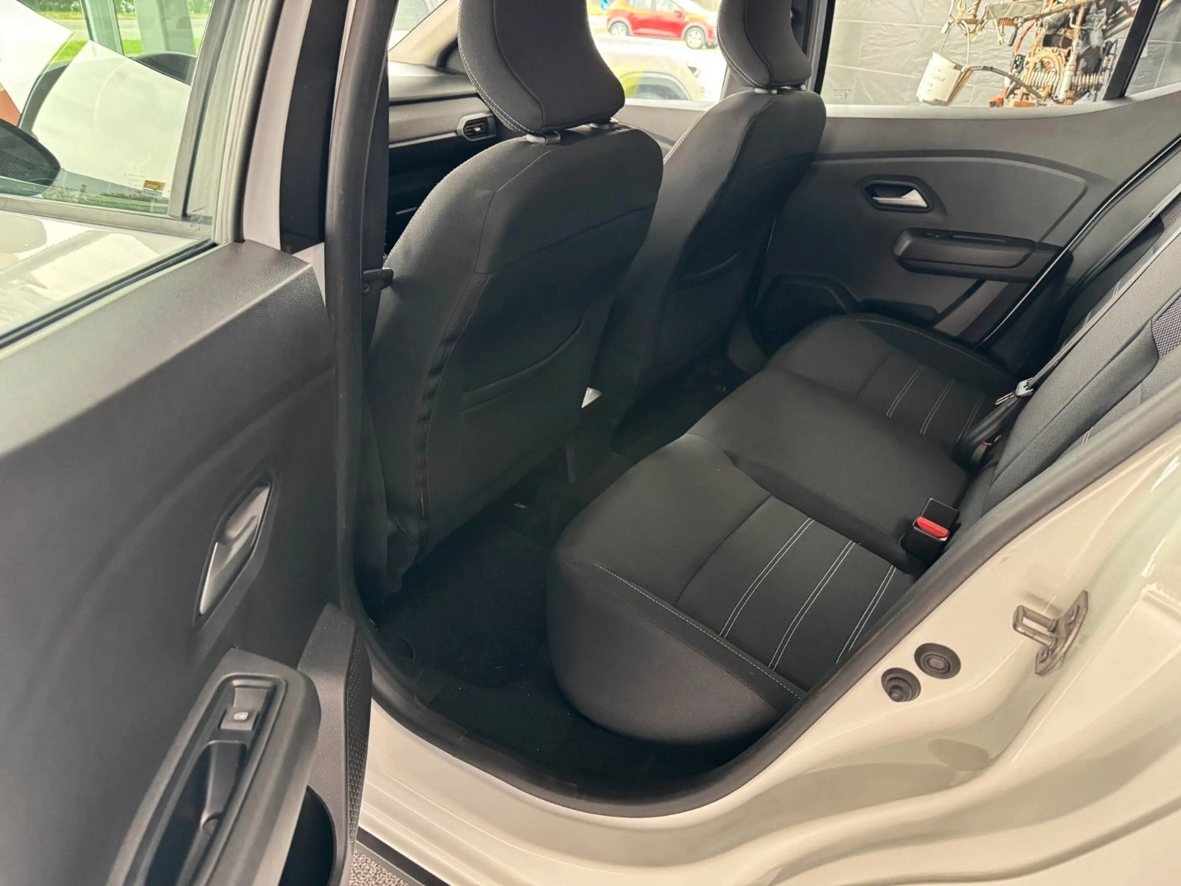 Dacia Sandero III Stepway Expression — photo 6
