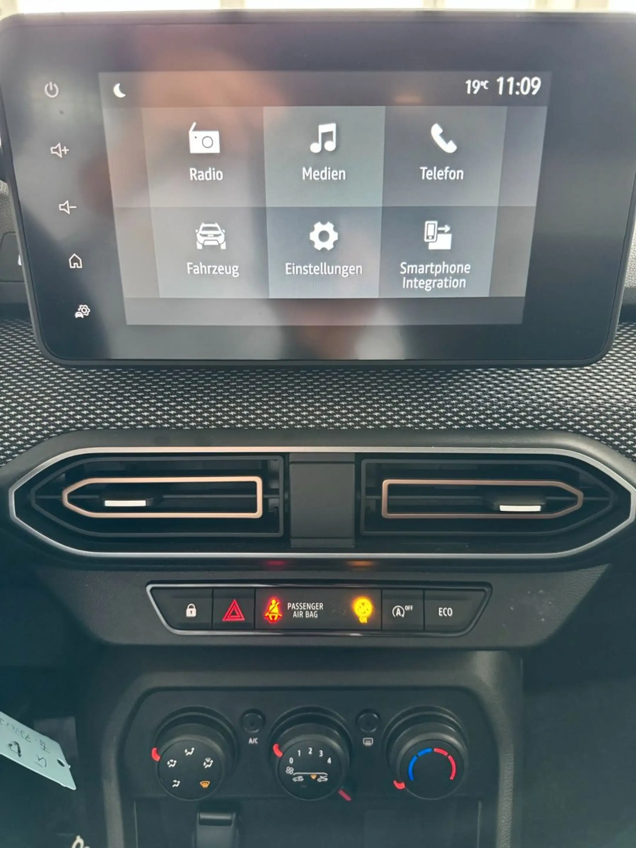 Dacia Sandero III Stepway Expression — photo 10