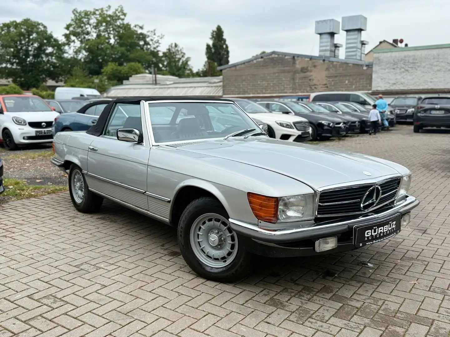 Mercedes-Benz SL 500 W107 Aut*Deutsch*H-Kennzeichen Plateado - 1