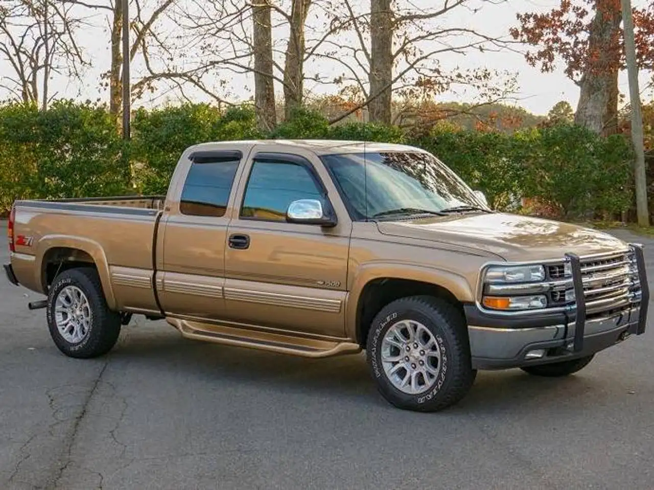 Chevrolet Silverado 1500 снимка Chevrolet Silverado 1500