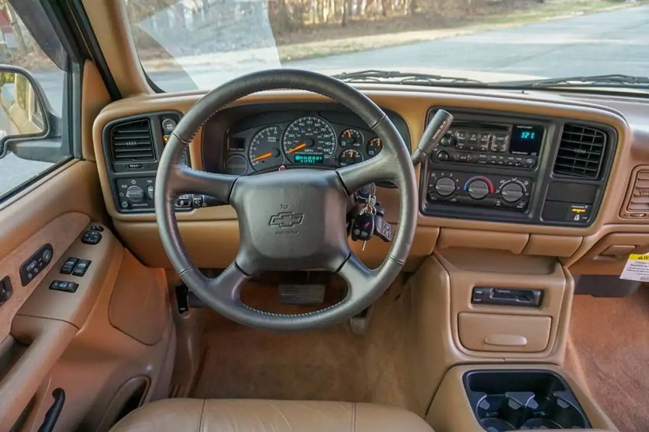 Chevrolet Silverado 1500 снимка Chevrolet Silverado 1500