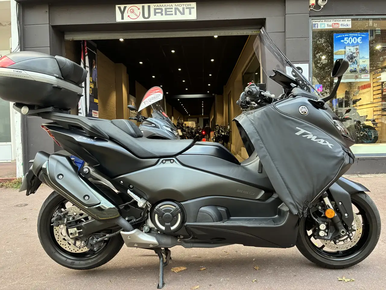 Yamaha Tmax 560