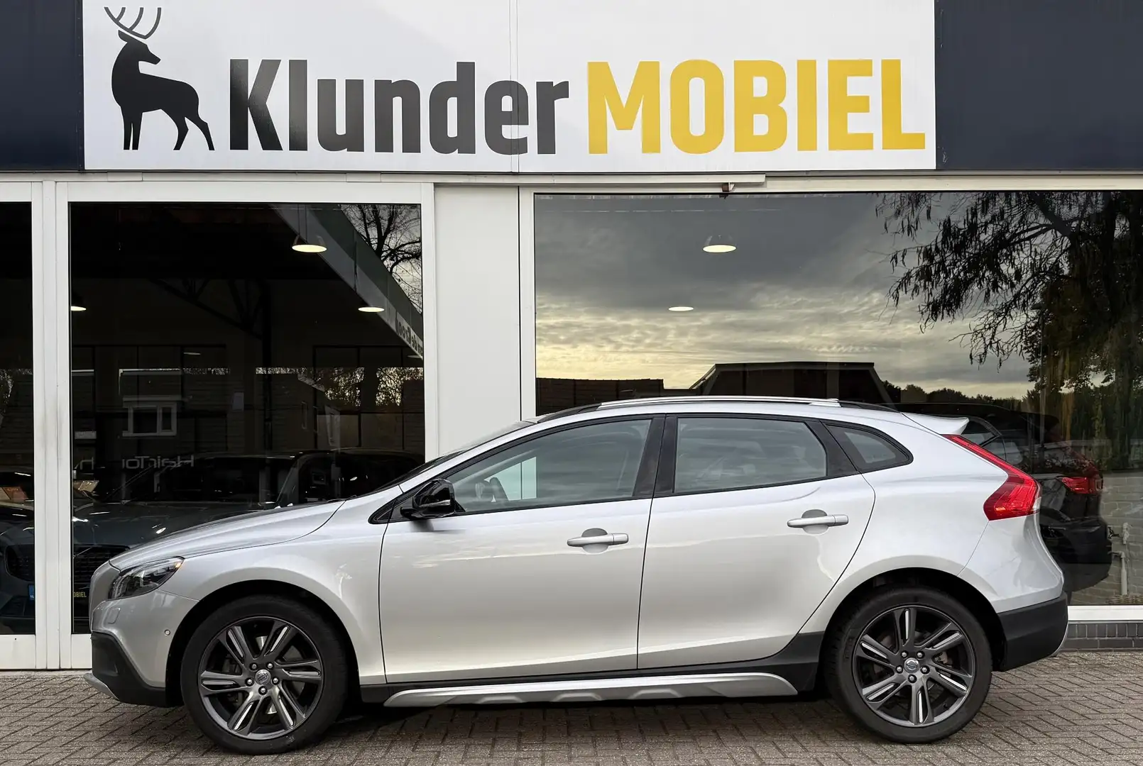 Volvo V40 Cross Country 2.5 T5 AWD Summum Aut. |1e Eig.|32.482km| Zilver - 2