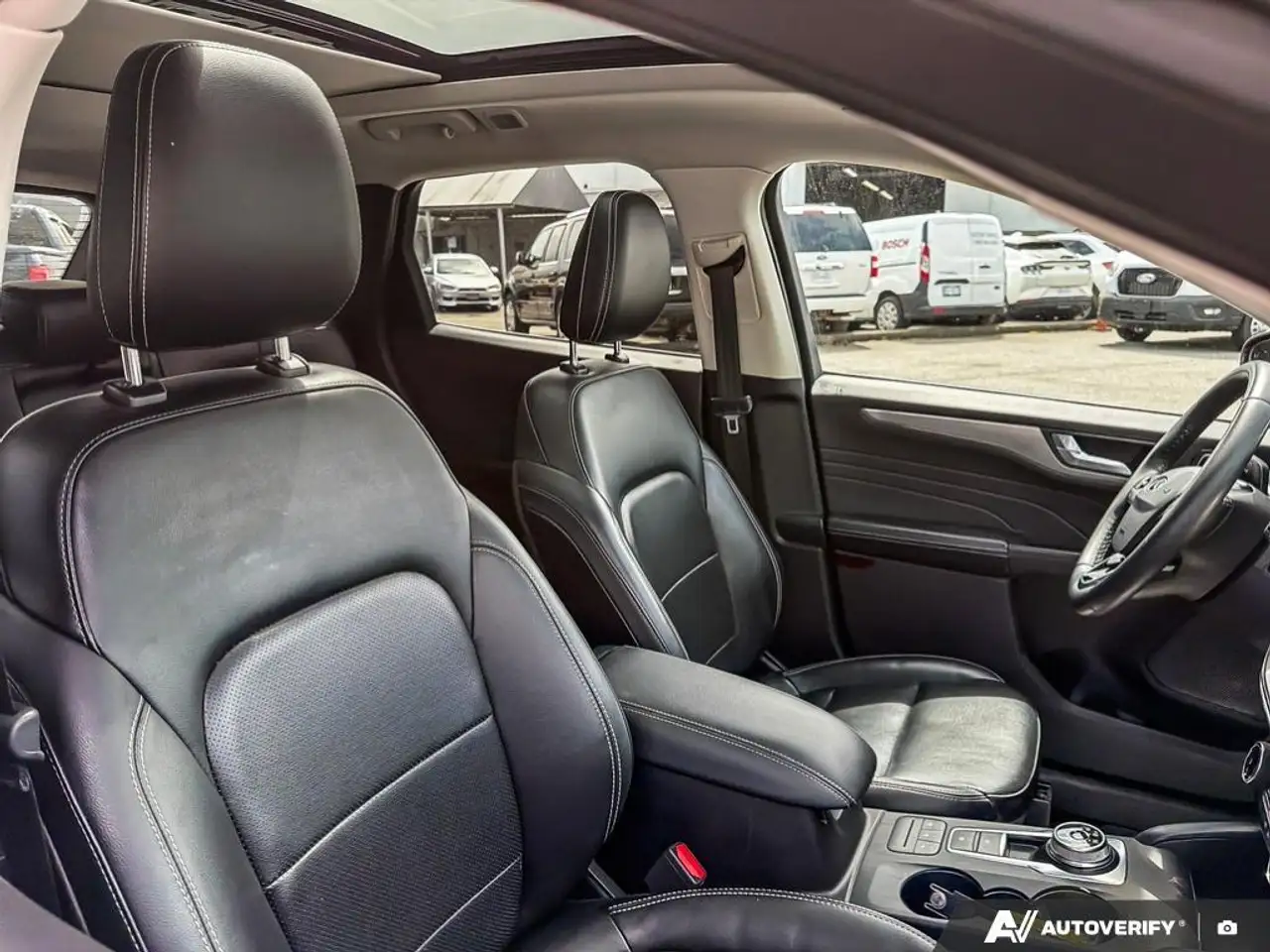 Ford Escape снимка Ford Escape