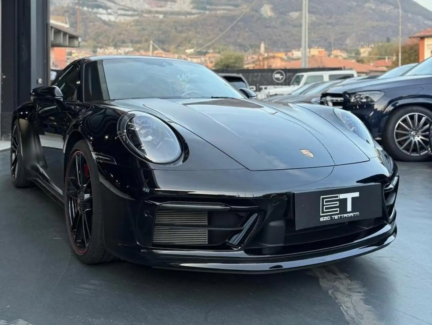 Porsche 992 911 Coupe 3.0 Carrera 4 GTS auto Nero - 1