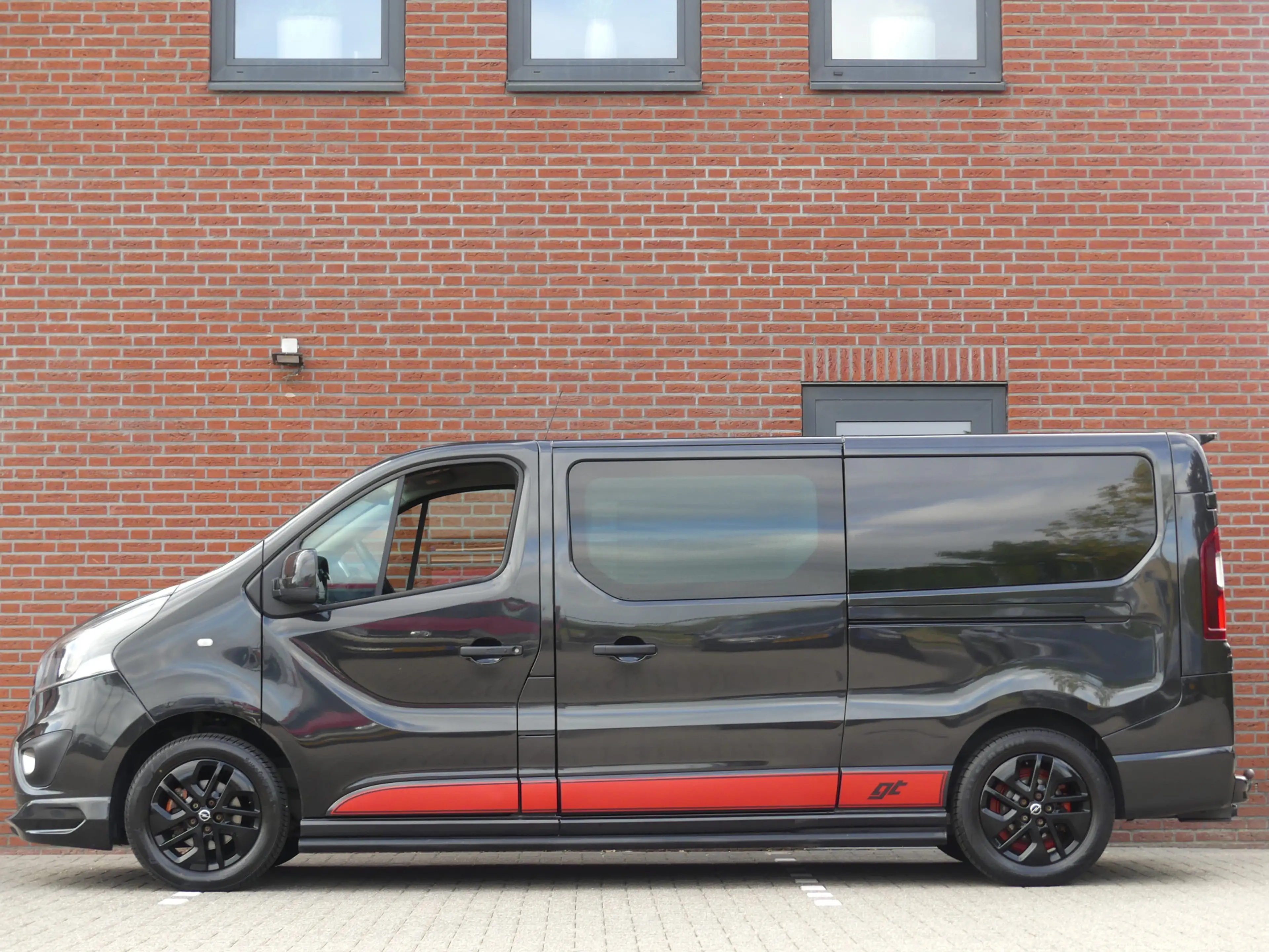 Opel Vivaro 1.6 CDTI 146PK Irmscher GT Dubbel Cabine/Dubbele s — photo 3