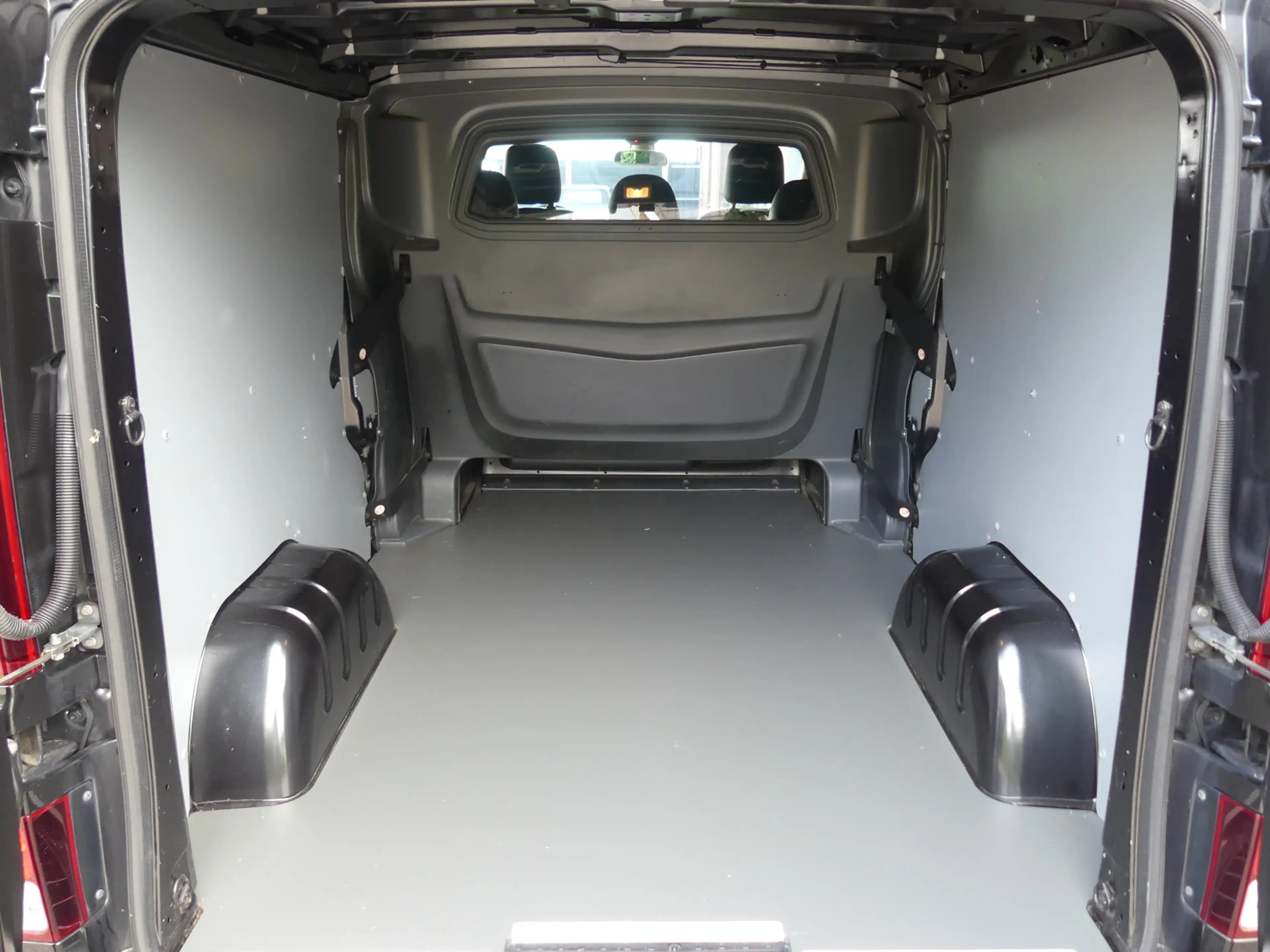 Opel Vivaro 1.6 CDTI 146PK Irmscher GT Dubbel Cabine/Dubbele s — photo 7