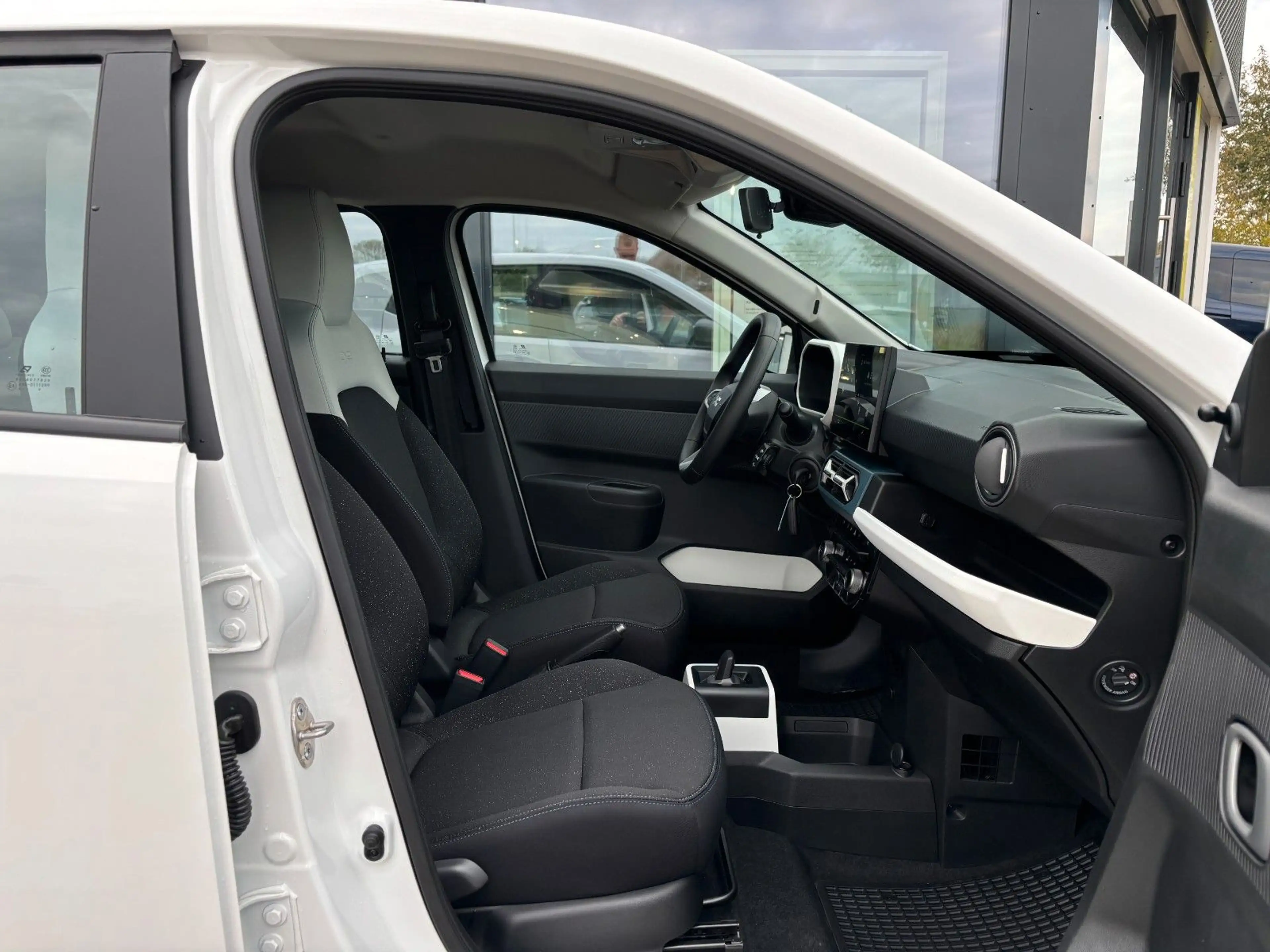 Dacia Spring Expression electric 70 MY26 — photo 12