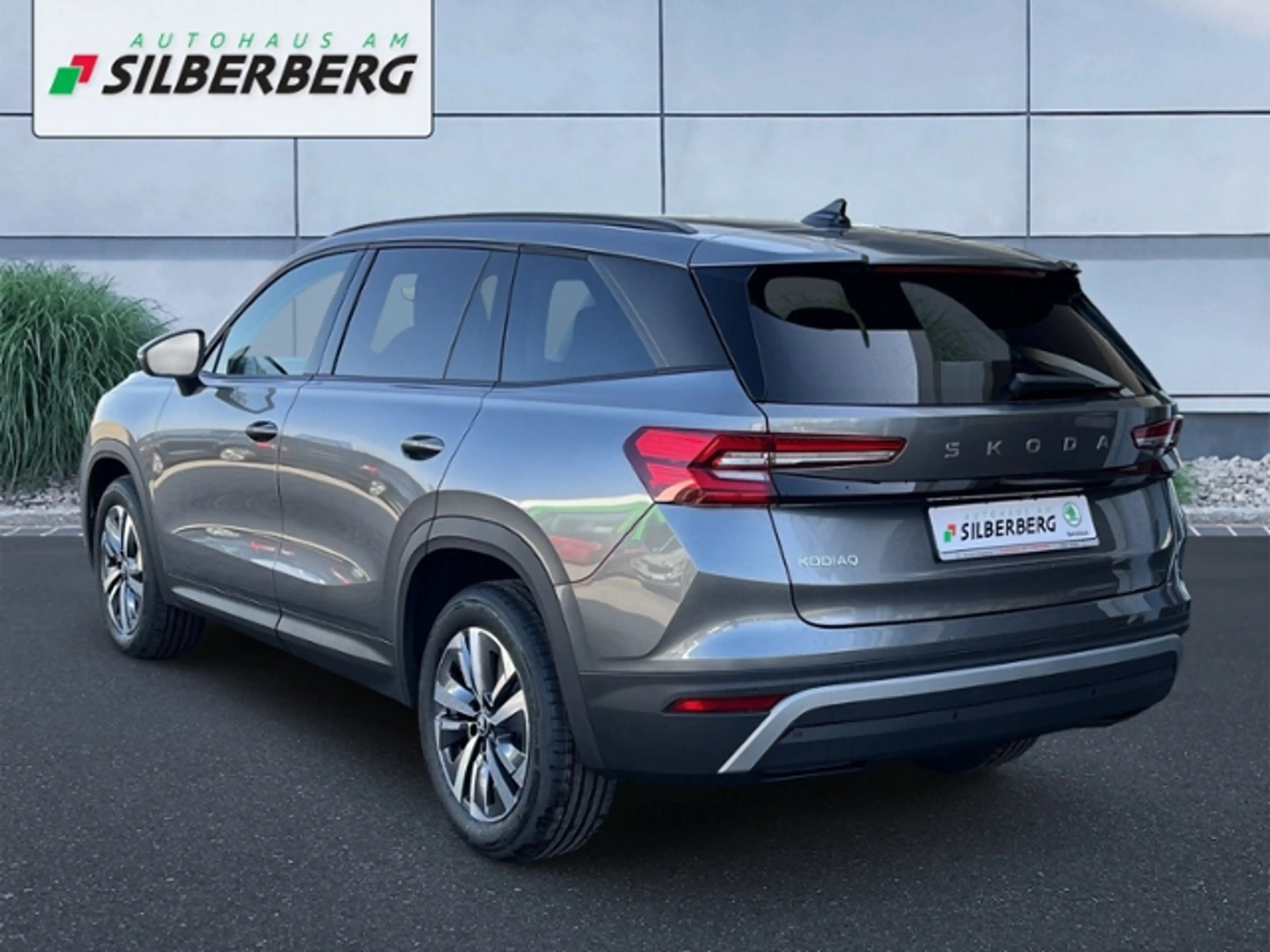 Skoda Kodiaq 2.0 TDI 150 PS DSG Selection AHK LED ACC NAVI KES — photo 4