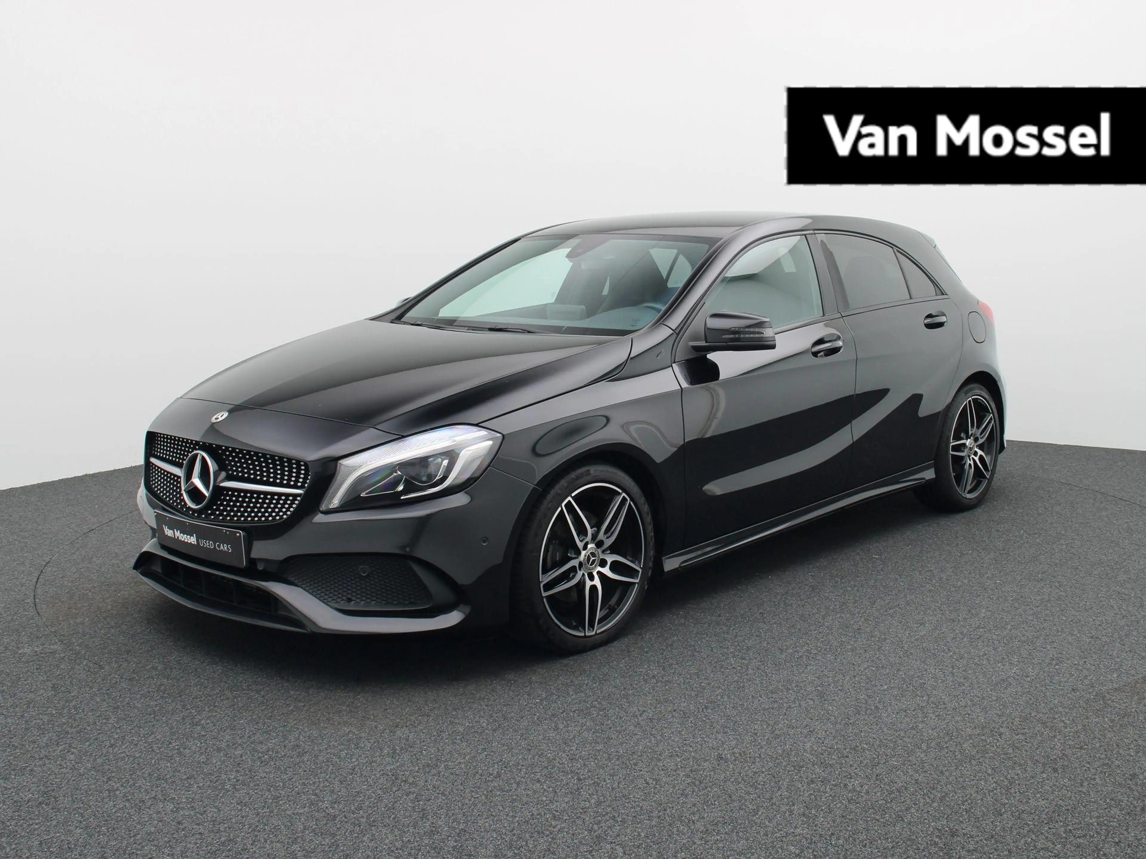 Mercedes-Benz A 180 A AMG LINE + DCT+NAVI+PDC