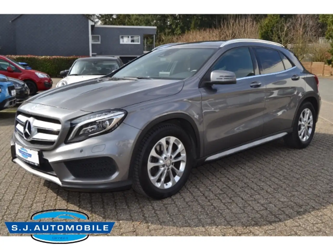 Mercedes-Benz GLA 250
