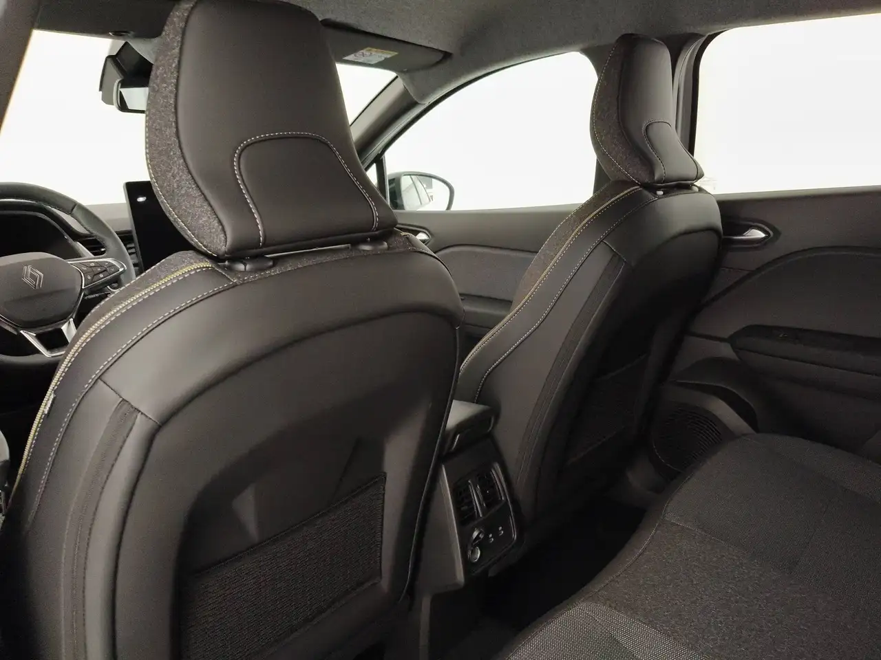 Renault Captur 2026 — фото 10
