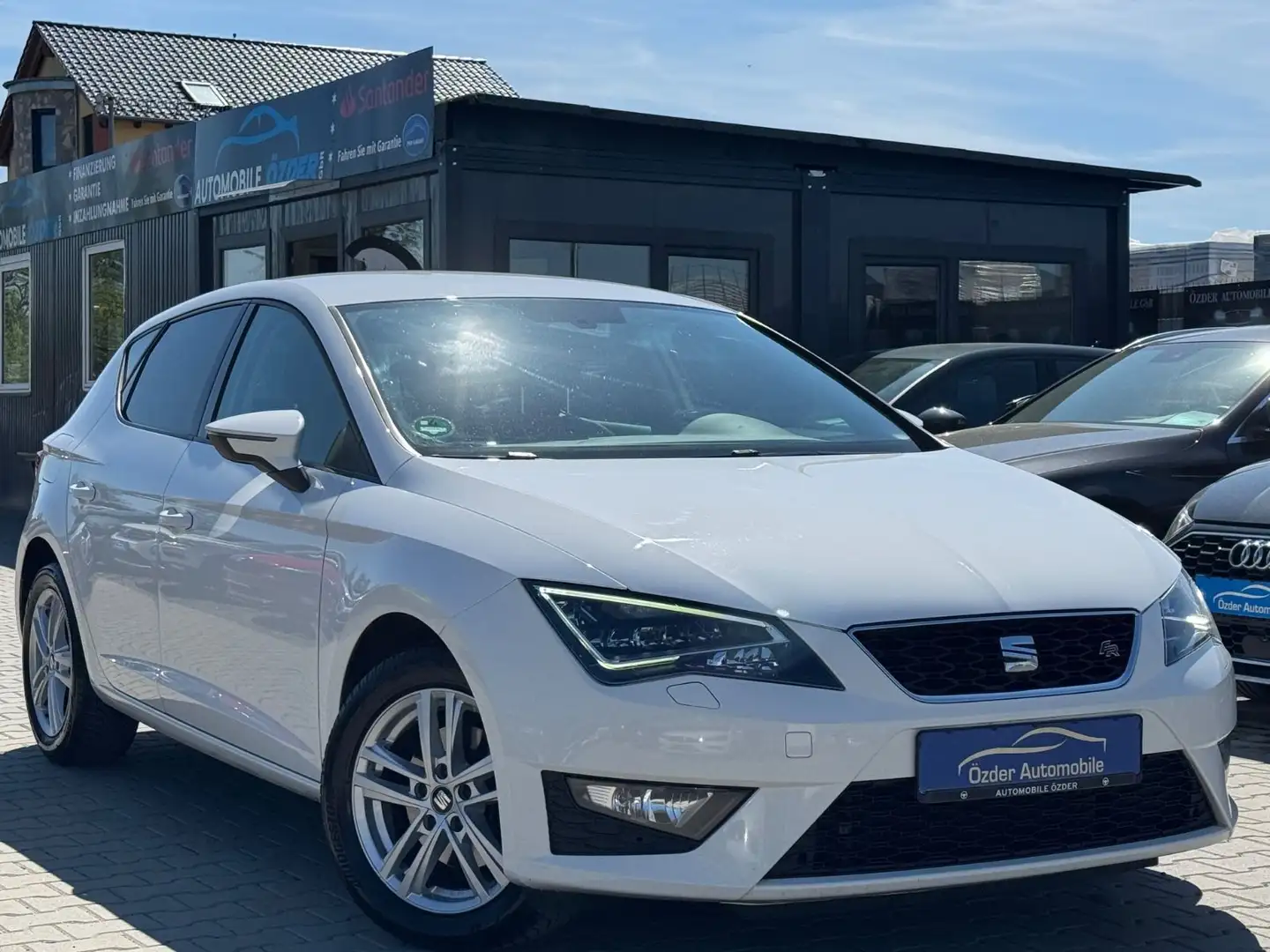SEAT Leon FR 2.0 TDI +Finanzierung+ Garantie+ Blanc - 1