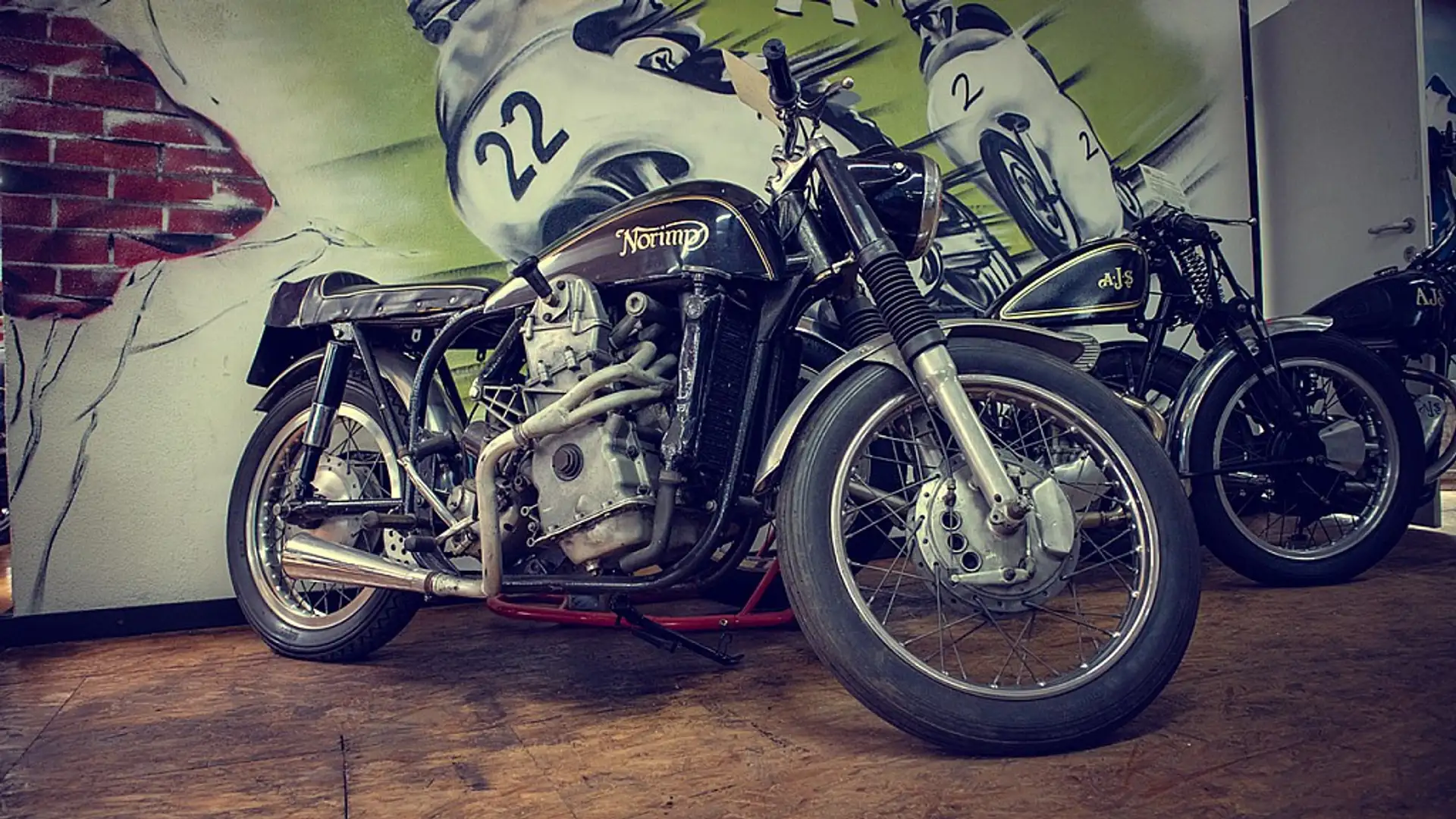 Norton Big 4 Schwarz - 2