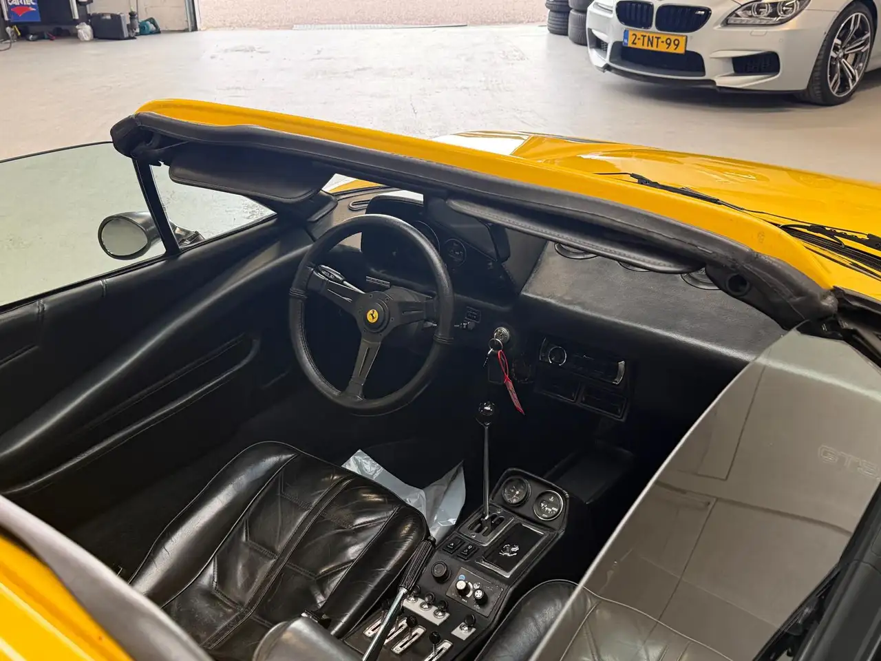 Ferrari 308 GT Spider Inj. - Giallo Nuovo Fly - Zwart leder, foto 8