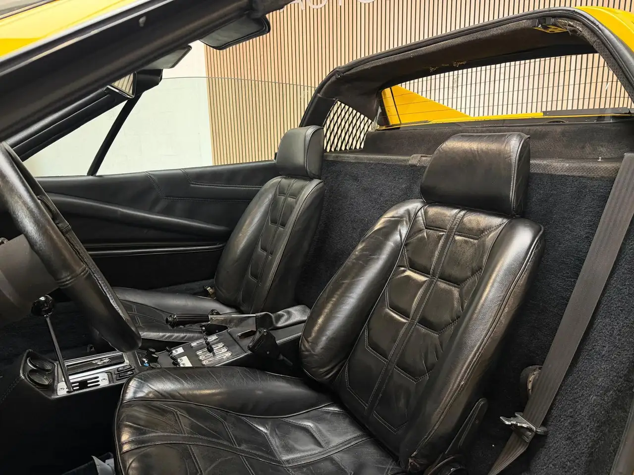 Ferrari 308 GT Spider Inj. - Giallo Nuovo Fly - Zwart leder, foto 3
