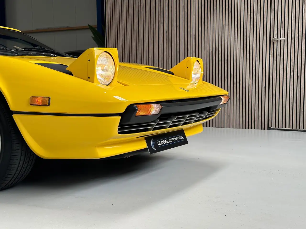 Ferrari 308 GT Spider Inj. - Giallo Nuovo Fly - Zwart leder, foto 11