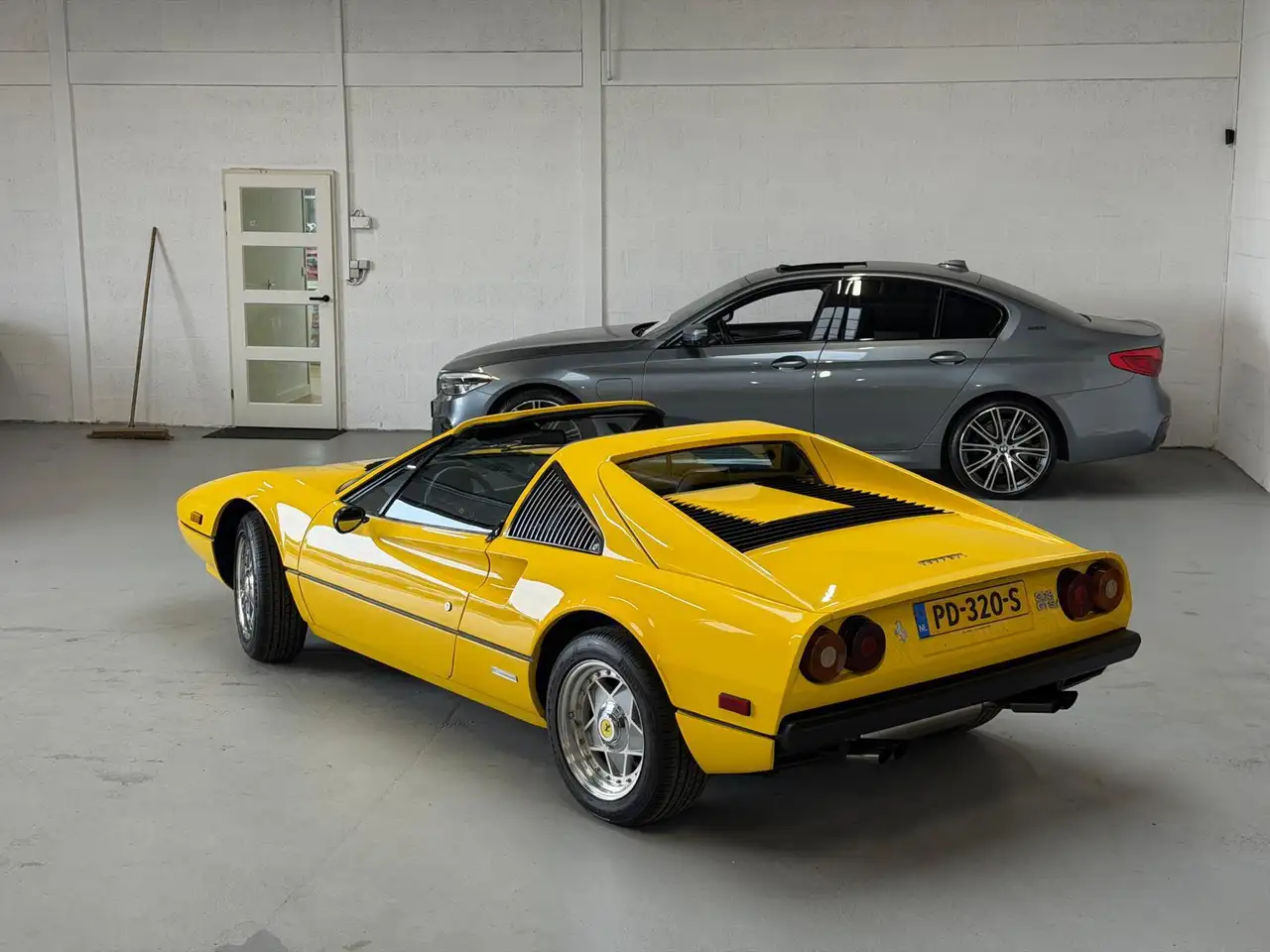 Ferrari 308 GT Spider Inj. - Giallo Nuovo Fly - Zwart leder, foto 6