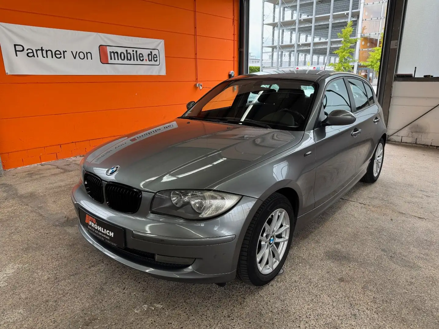 BMW 118 i Klimaaut. Sitzheizung Multifunktionslenkrad Grijs - 1
