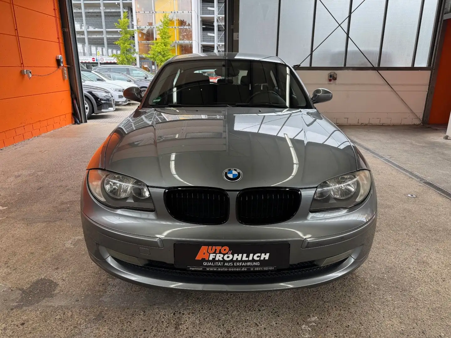 BMW 118 i Klimaaut. Sitzheizung Multifunktionslenkrad Grijs - 2