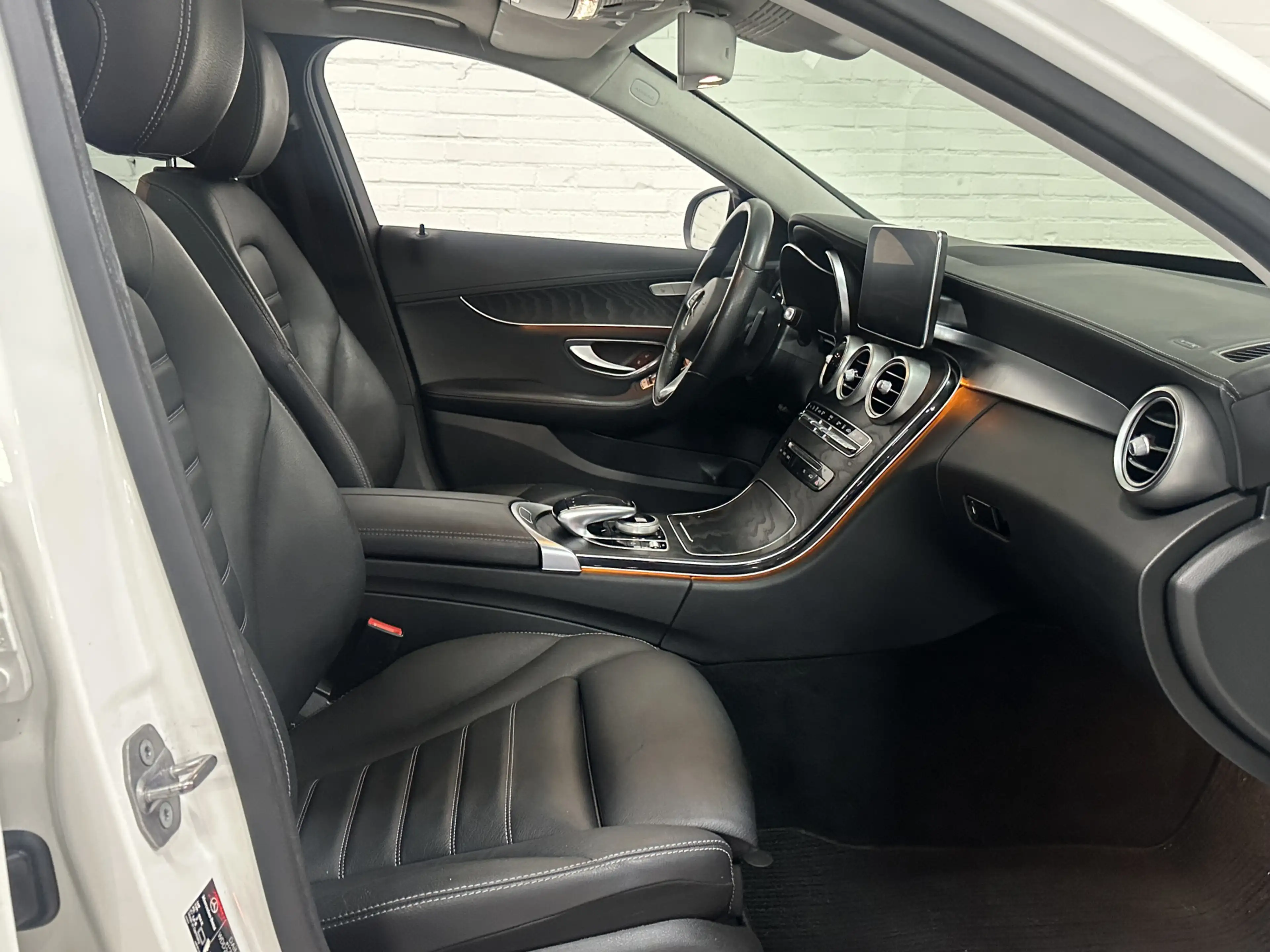 Mercedes-Benz C 350 e CAMERA 360 / TREKHAAK / PANO — photo 21