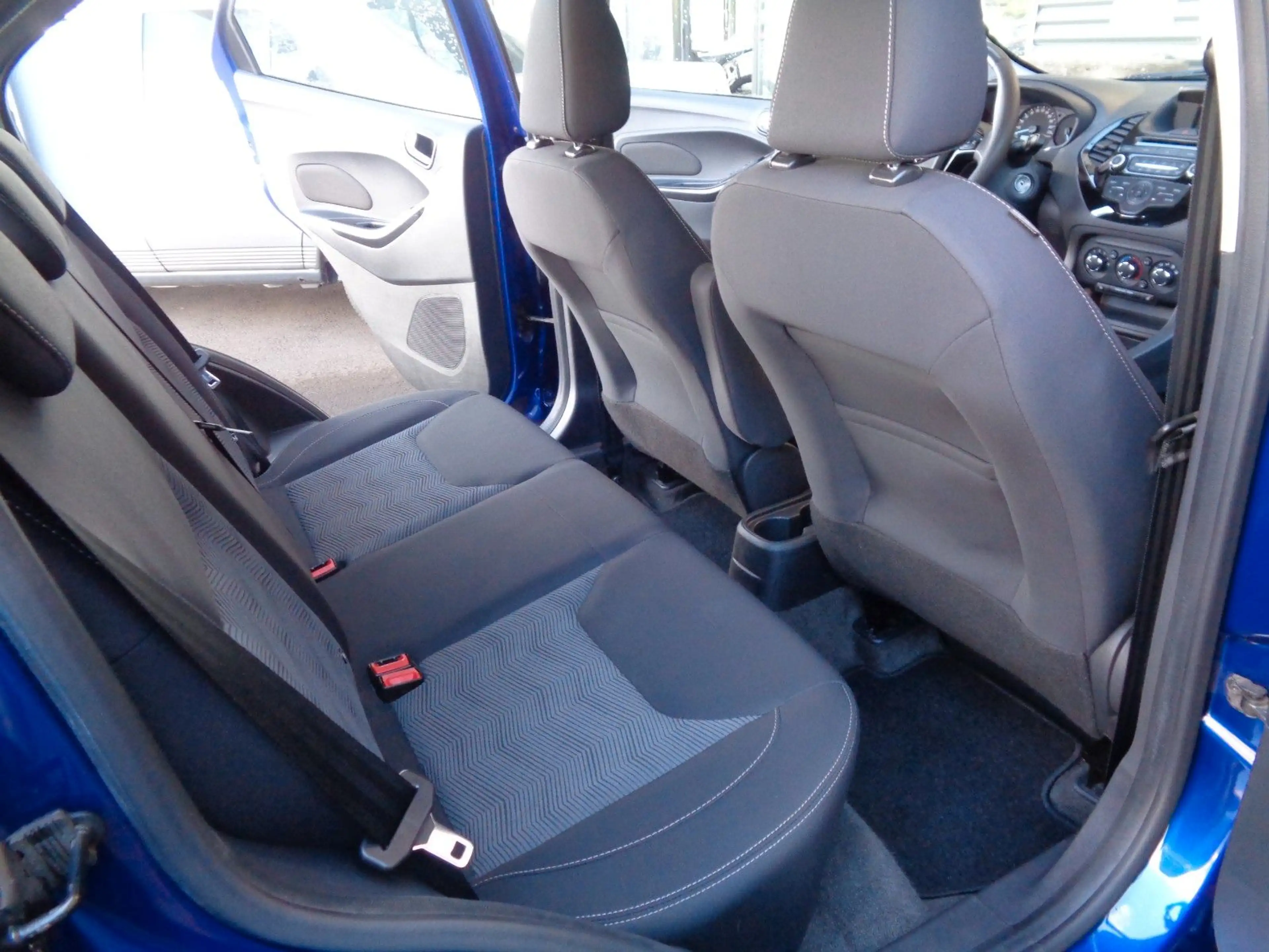 Ford Ka/Ka+ KA+ Cool & Sound — photo 9